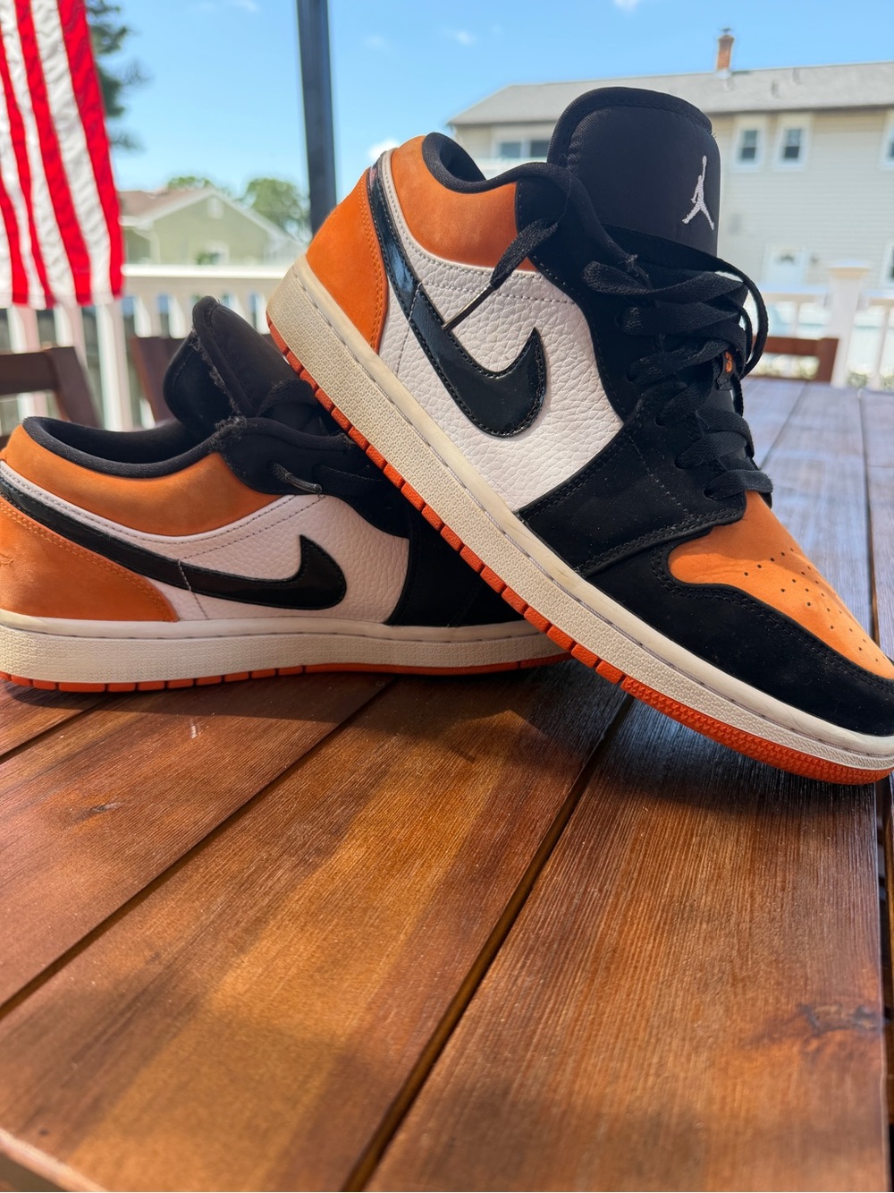 Jordan 1 low shattered backboard